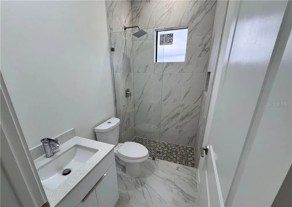 1027 KISMET PARKWAY W Cape Coral, FL 33993