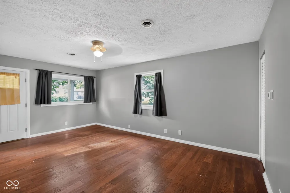 1515 E Mills Avenue Indianapolis, IN 46227