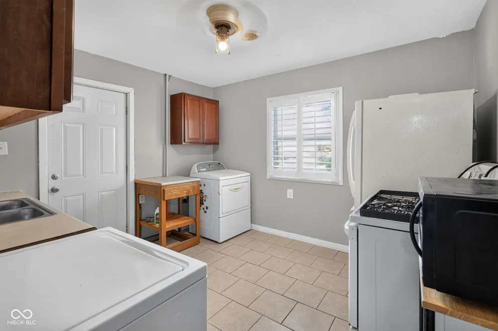 1515 E Mills Avenue Indianapolis, IN 46227