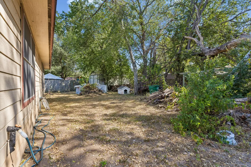3007 E 4th Street Austin, TX 78702