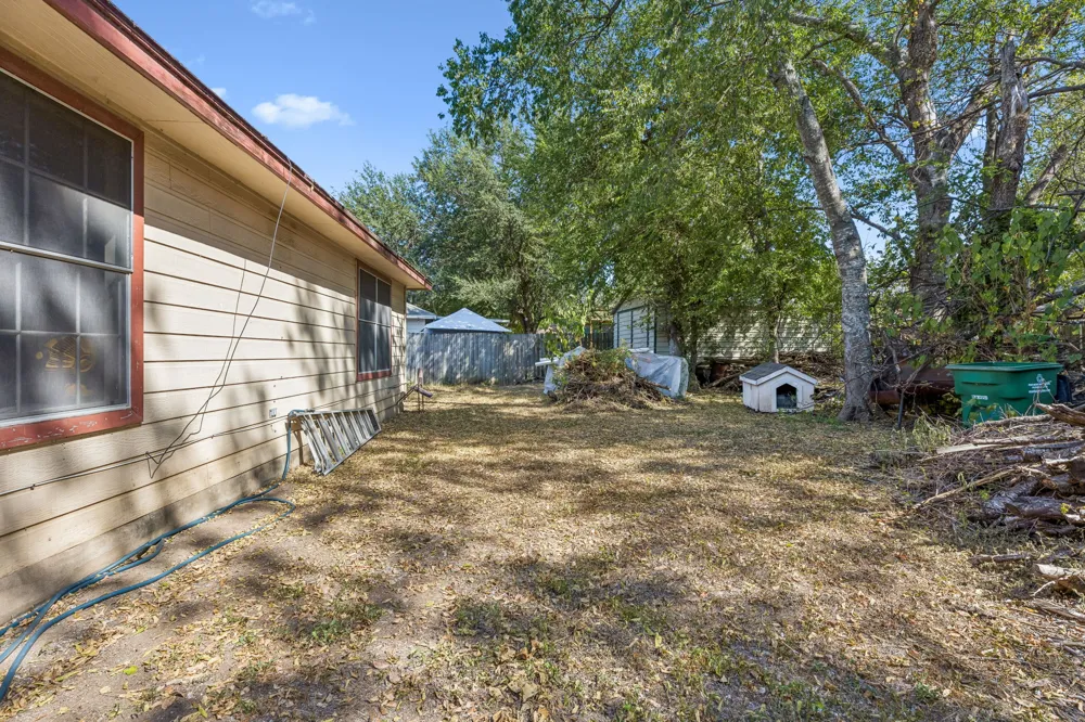 3007 E 4th Street Austin, TX 78702