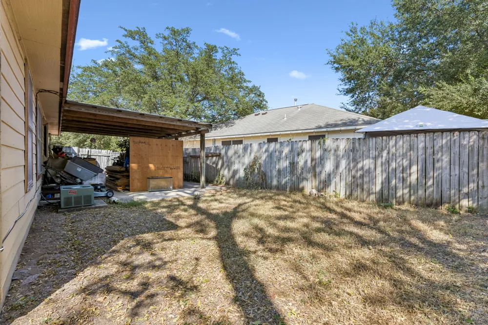3007 E 4th Street Austin, TX 78702