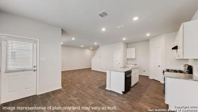 5807 Peacock Ore San Antonio, TX 78253