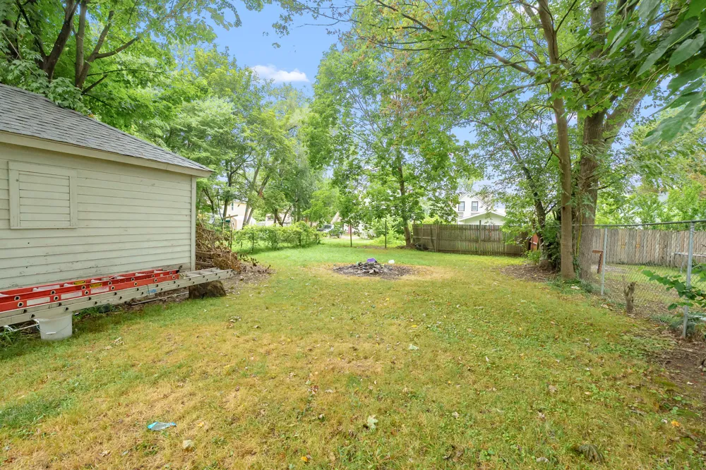 1319 Jackson Street Kalamazoo, MI 49001