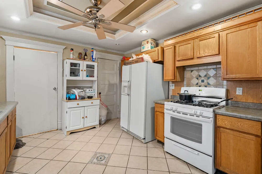 1319 Jackson Street Kalamazoo, MI 49001