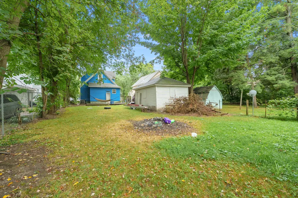 1319 Jackson Street Kalamazoo, MI 49001