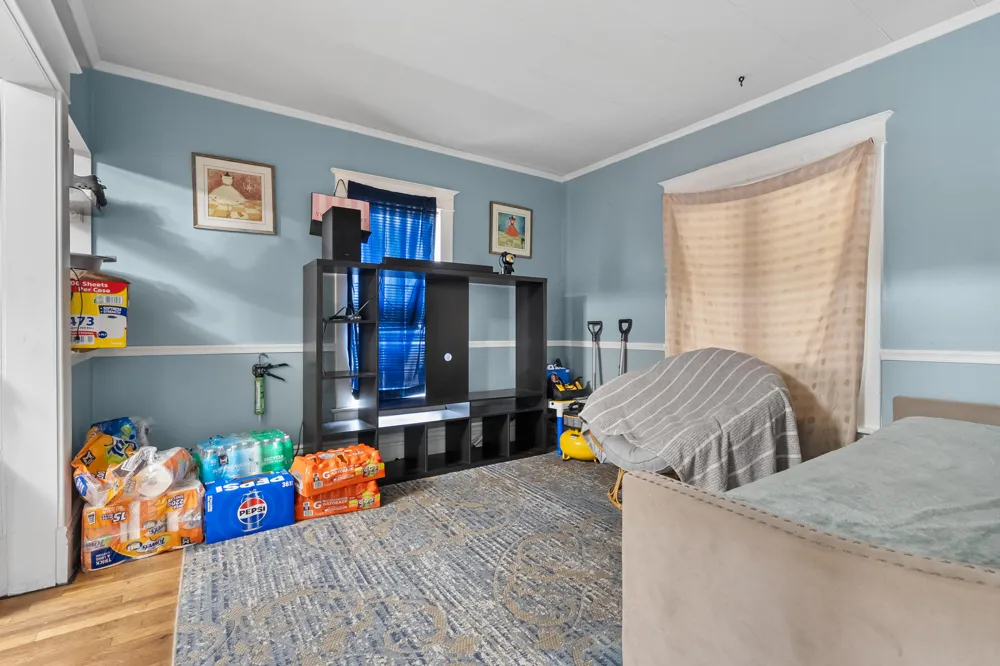 1319 Jackson Street Kalamazoo, MI 49001