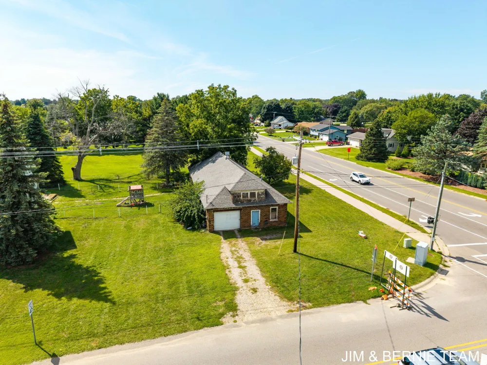 3185 104th Avenue Zeeland, MI 49464