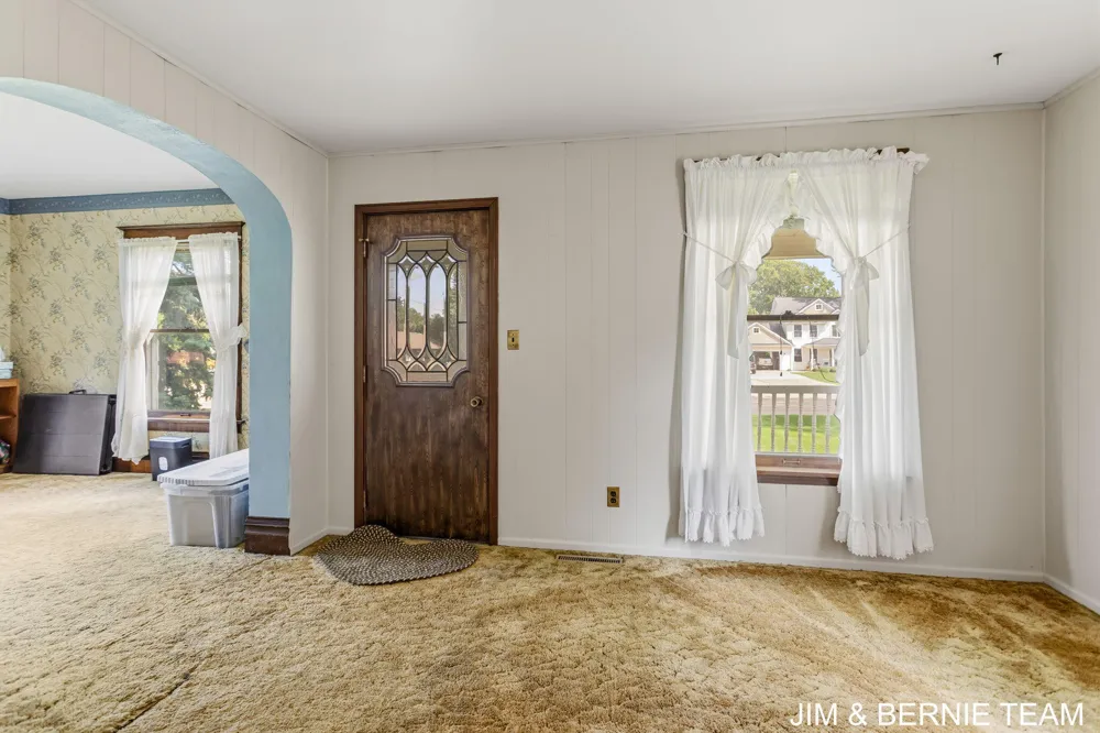 3185 104th Avenue Zeeland, MI 49464