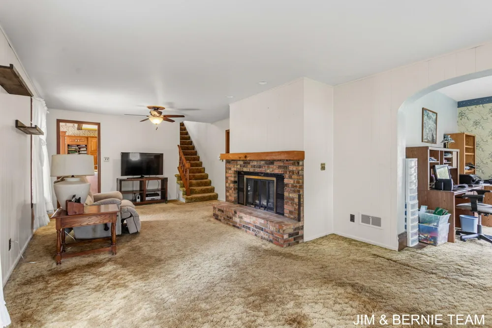 3185 104th Avenue Zeeland, MI 49464
