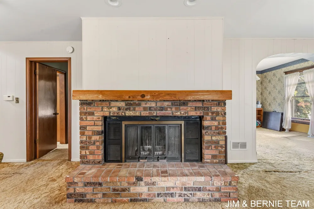 3185 104th Avenue Zeeland, MI 49464