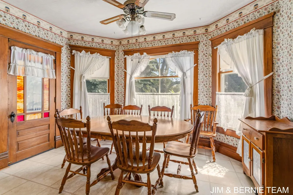 3185 104th Avenue Zeeland, MI 49464
