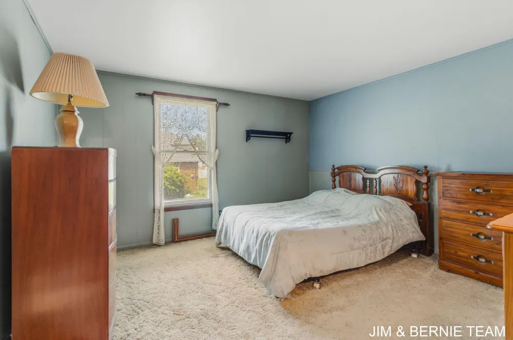 3185 104th Avenue Zeeland, MI 49464