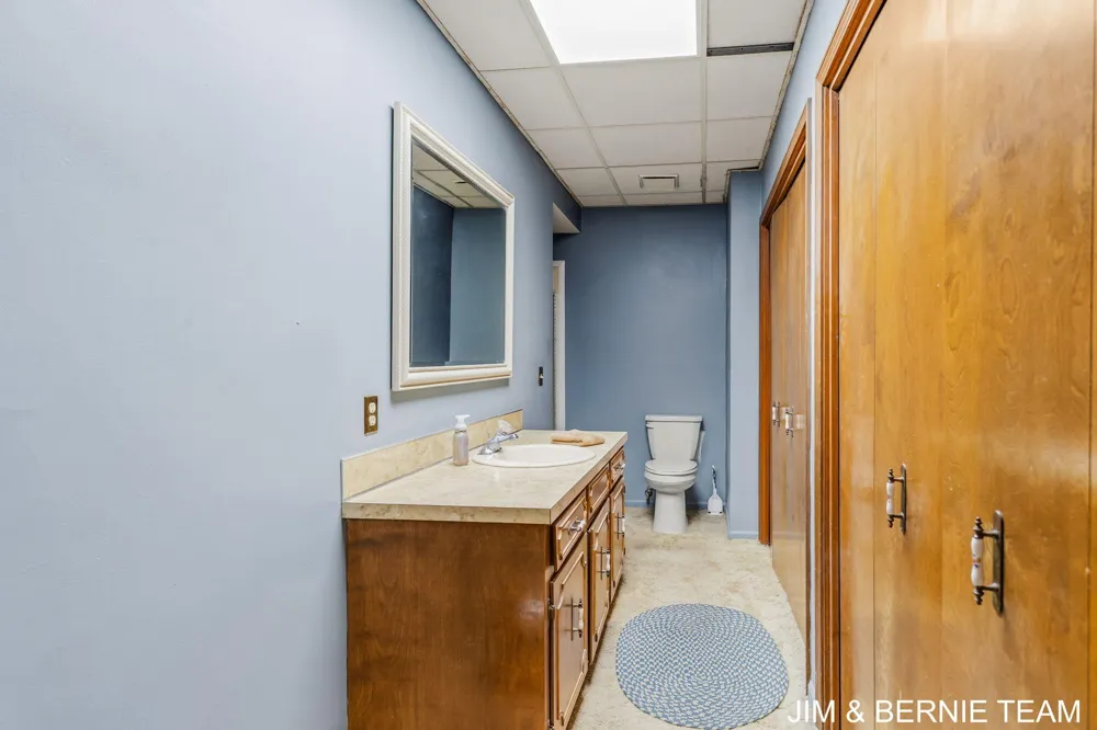 3185 104th Avenue Zeeland, MI 49464