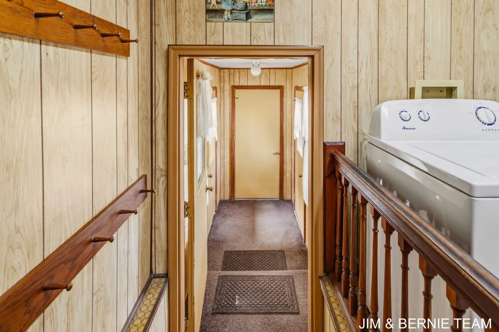3185 104th Avenue Zeeland, MI 49464