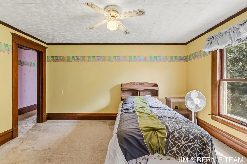 3185 104th Avenue Zeeland, MI 49464