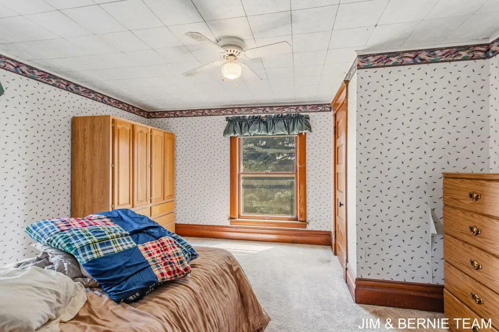 3185 104th Avenue Zeeland, MI 49464