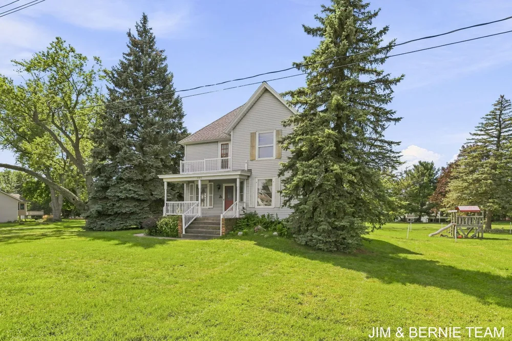 3185 104th Avenue Zeeland, MI 49464