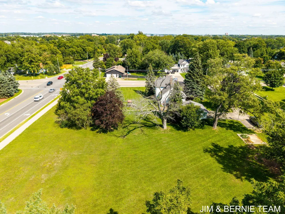 3185 104th Avenue Zeeland, MI 49464