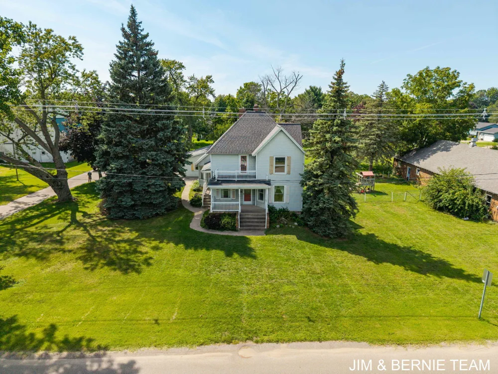 3185 104th Avenue Zeeland, MI 49464