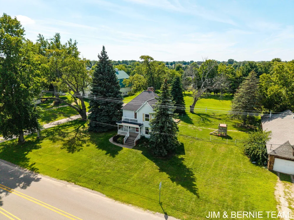 3185 104th Avenue Zeeland, MI 49464
