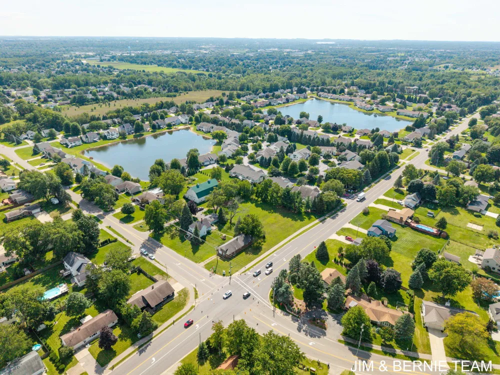 3185 104th Avenue Zeeland, MI 49464
