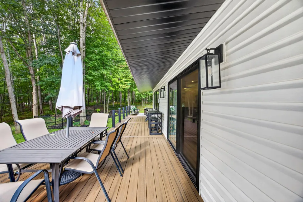 8433 Montreal Lane Canadian Lakes, MI 49346