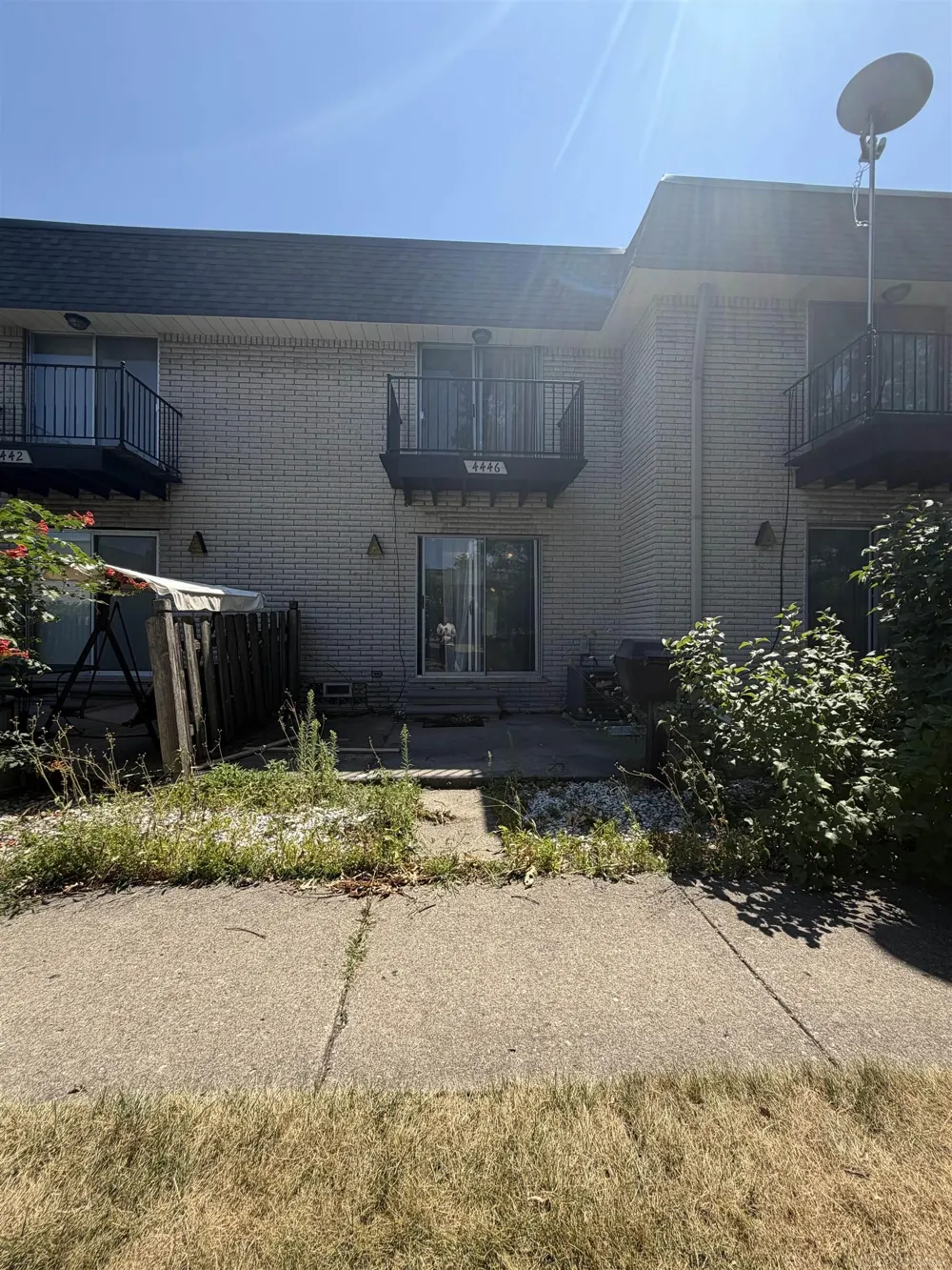 4446 15 mile Road Sterling Heights City, MI 48310