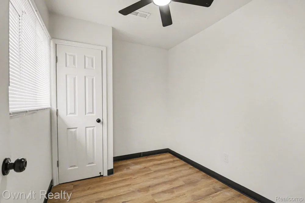 13031 Joy Road Detroit City, MI 48228