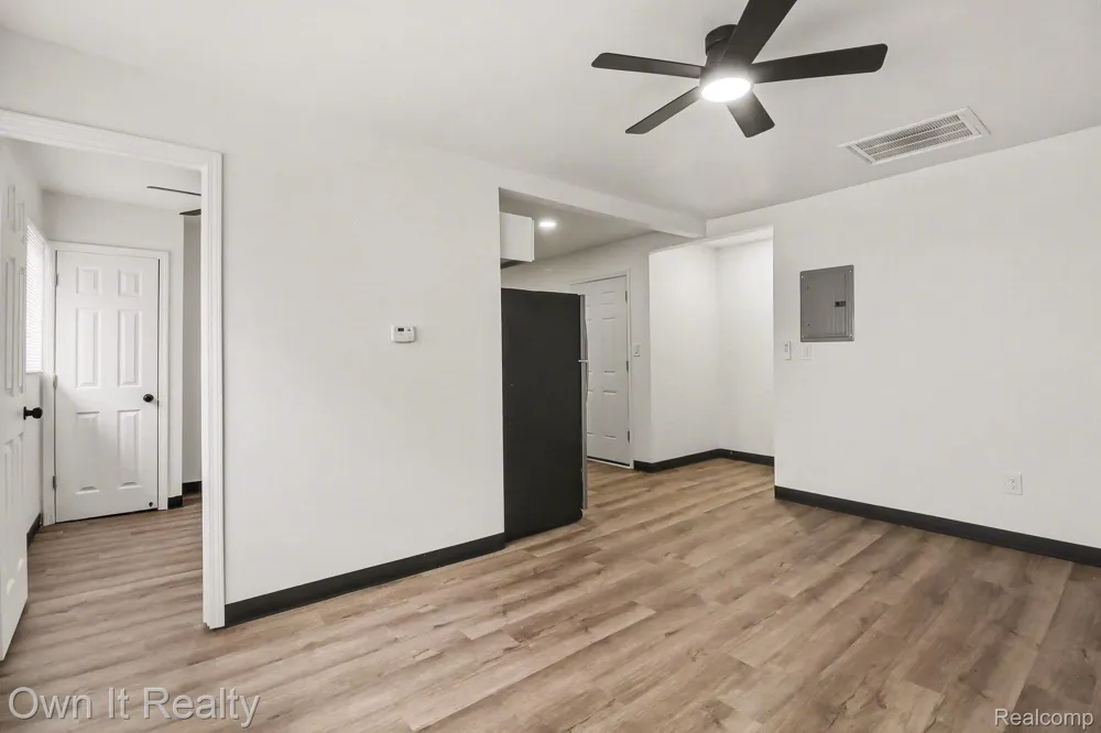 13031 Joy Road Detroit City, MI 48228