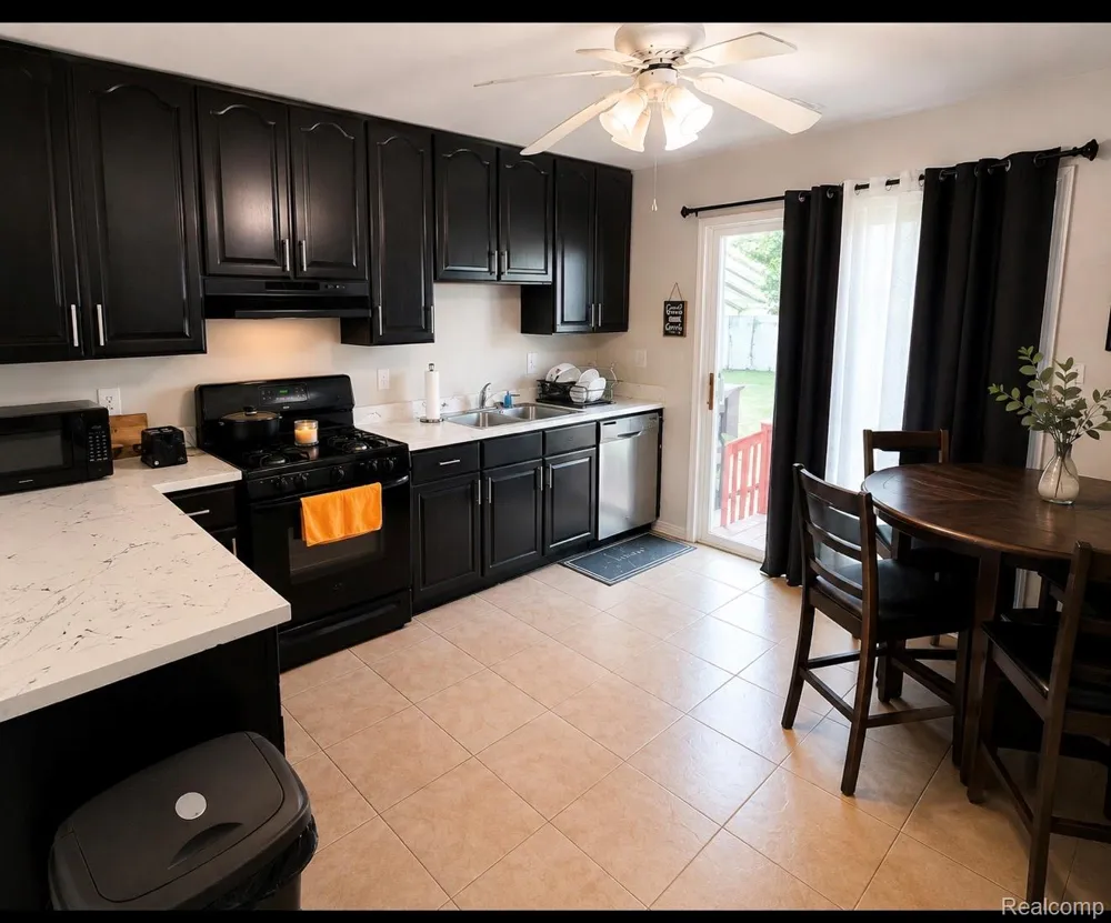 26511 Lehner Street Roseville City, MI 48066