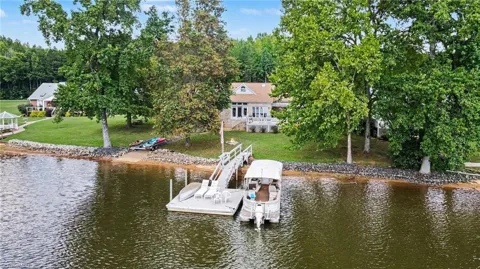 235 Pebble Point