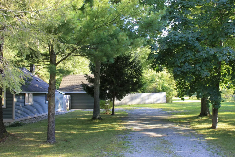 3429 W Giles Road Laketon Township, MI 49445