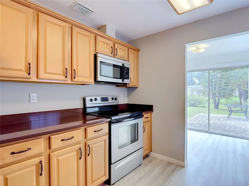 21107 2ND ST Land O Lakes, FL 34638
