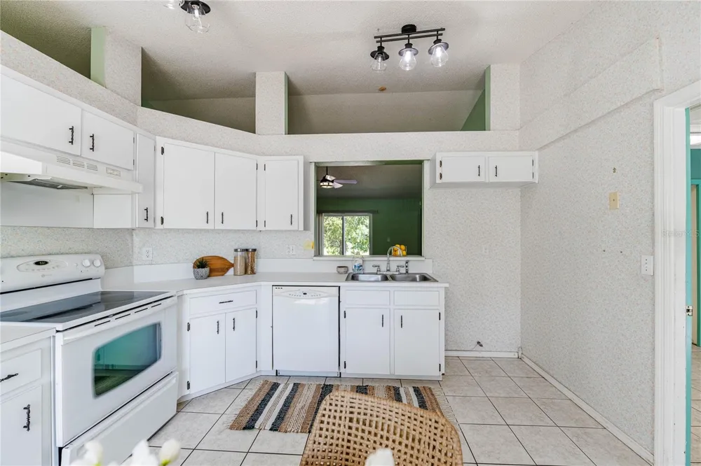 257 LINDALE STREET Lakeland, FL 33809