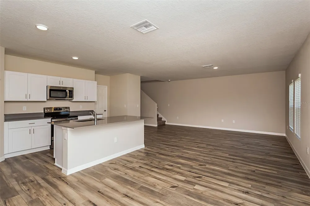 15257 MAUDE LANDING LOOP Wimauma, FL 33598
