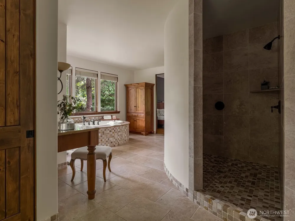 5618 Old Stump Drive NW Gig Harbor, WA 98332
