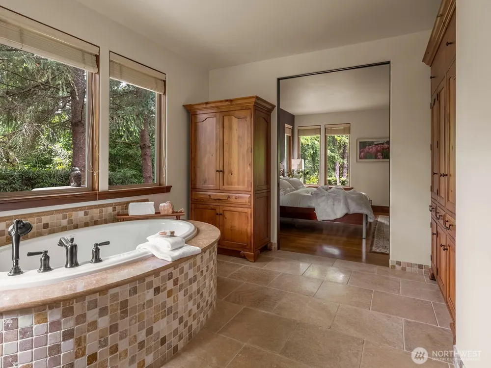 5618 Old Stump Drive NW Gig Harbor, WA 98332