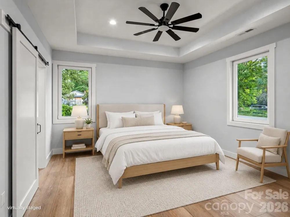 902 Narva Road Hendersonville, NC 28792
