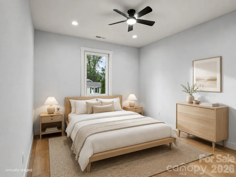 902 Narva Road Hendersonville, NC 28792