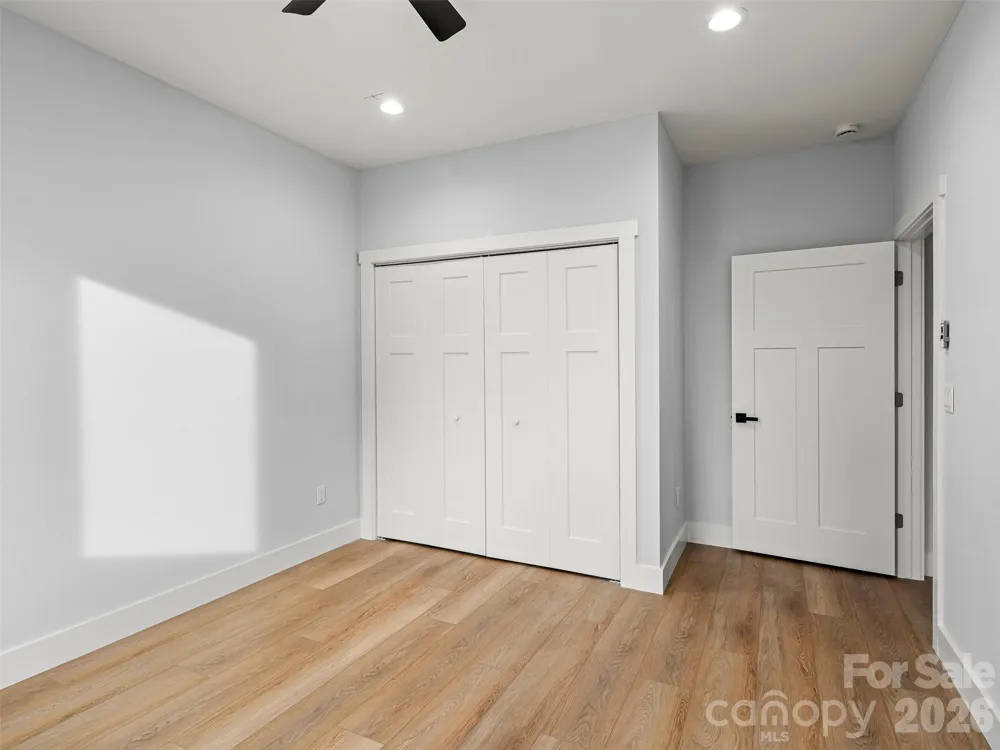 902 Narva Road Hendersonville, NC 28792