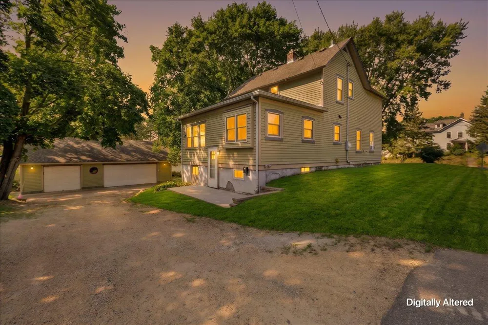 921 4th Street Stillwater, MN 55082