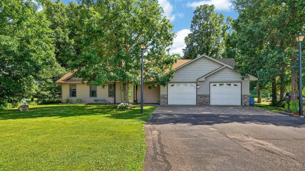 13082 Beroun Crossing Road Brook Park, MN 55007