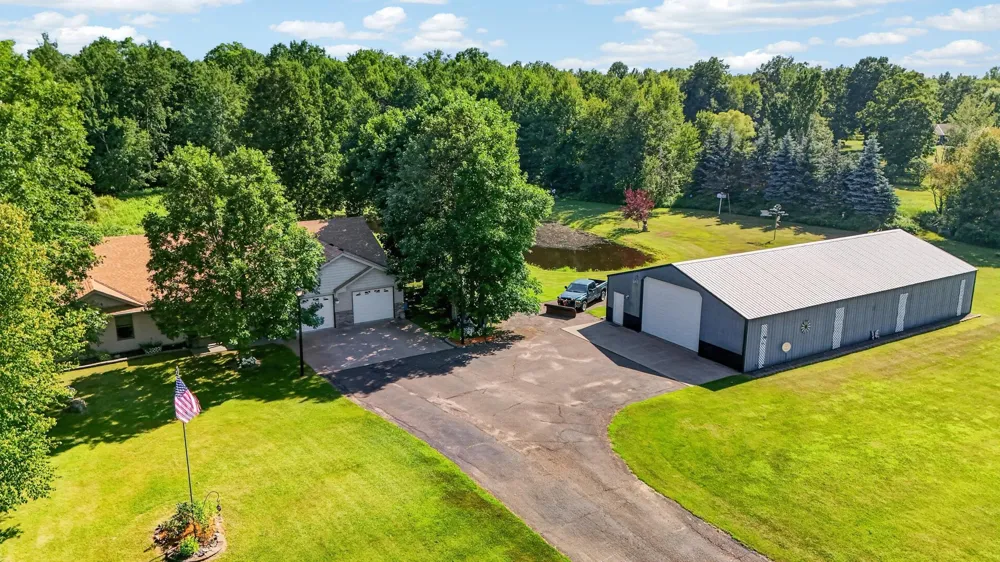 13082 Beroun Crossing Road Brook Park, MN 55007