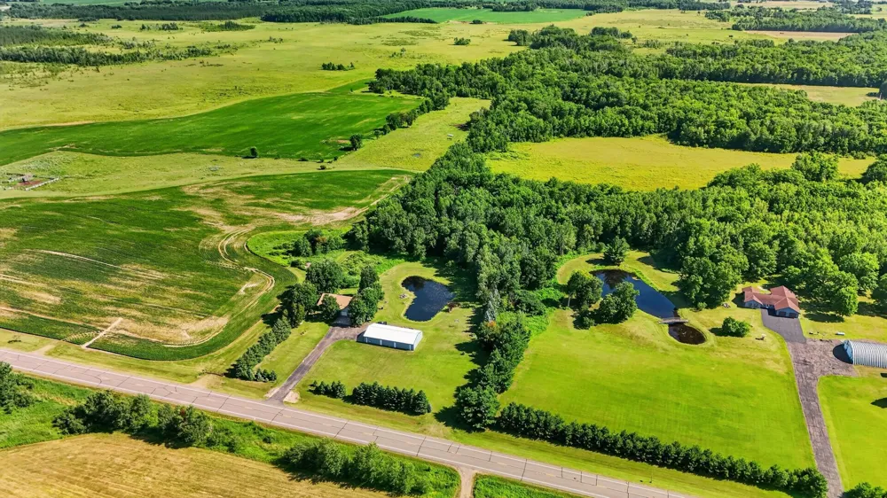 13082 Beroun Crossing Road Brook Park, MN 55007