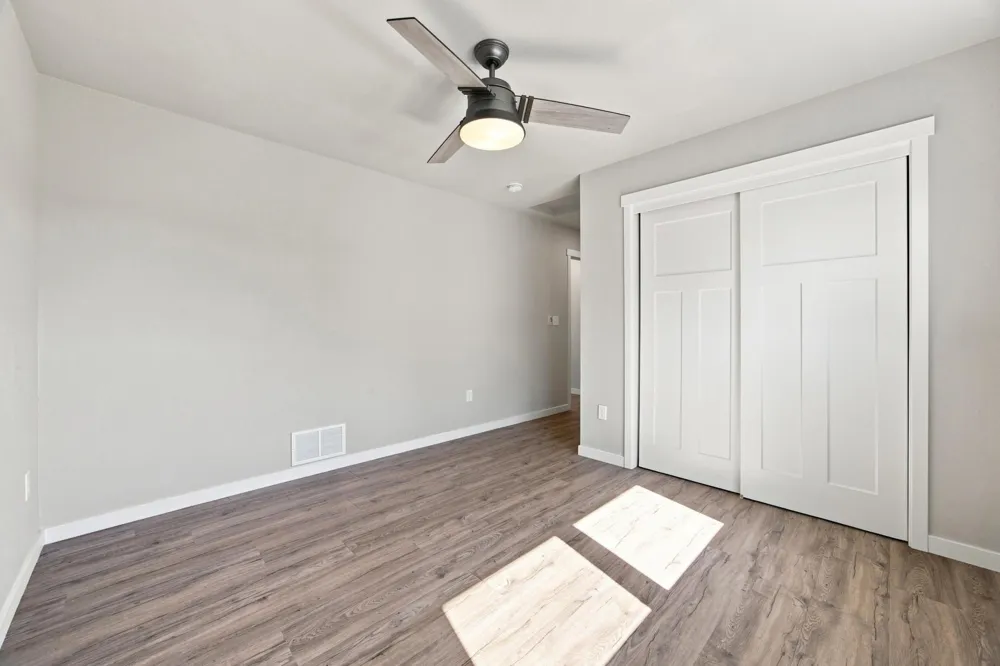 1102 LILAC LANE Moorhead, MN 56560