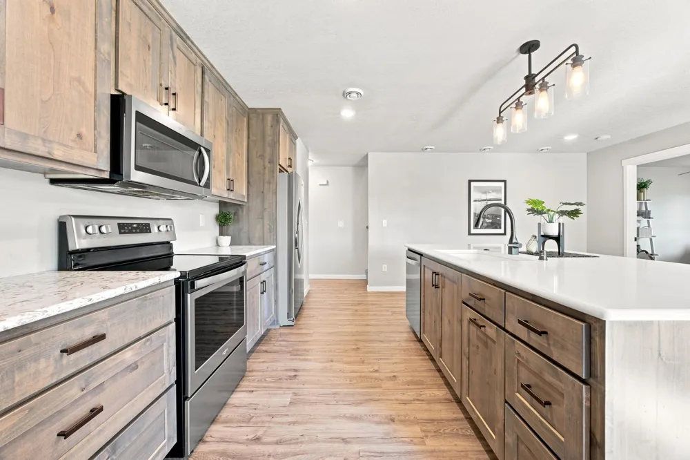 1102 LILAC LANE Moorhead, MN 56560