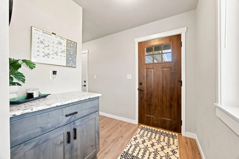 1102 LILAC LANE Moorhead, MN 56560