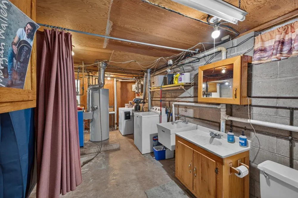 508 James Street NE Chatfield, MN 55923