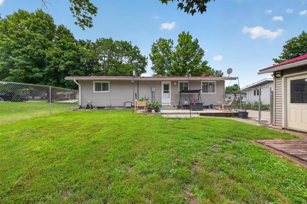 508 James Street NE Chatfield, MN 55923